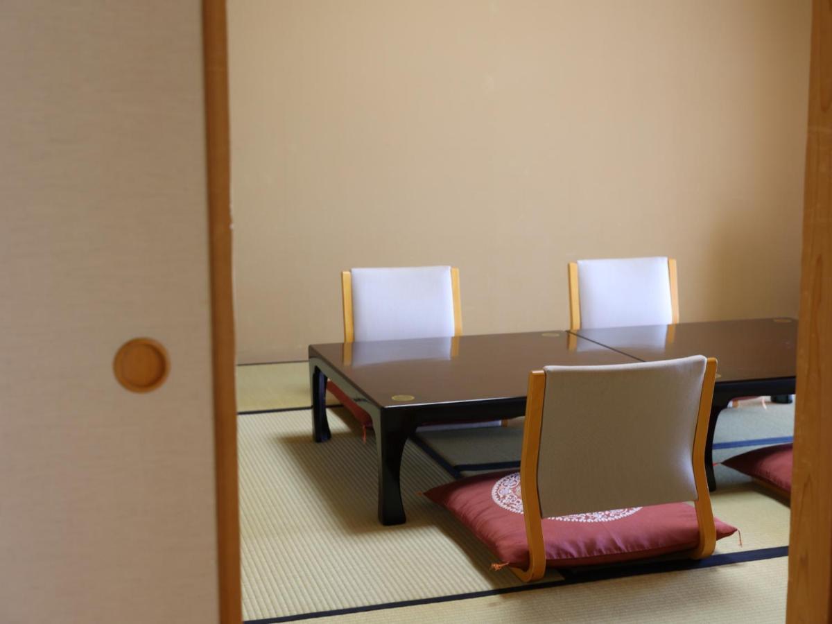 Yorozuya Hotel Yamanouchi  Exterior photo